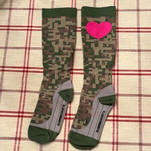Running Socks Green Camo with Pink Heart
